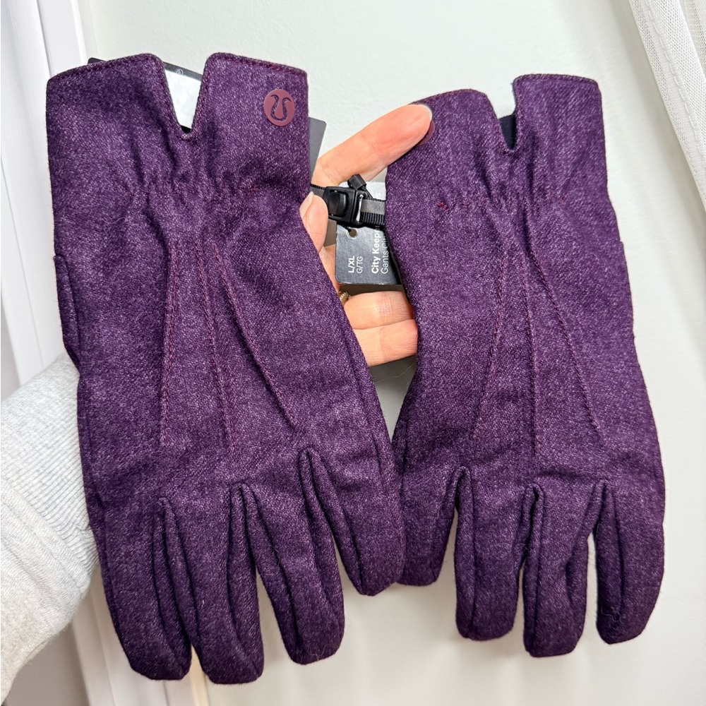 75. Lululemon City Keeper Gloves in Heathered Grape